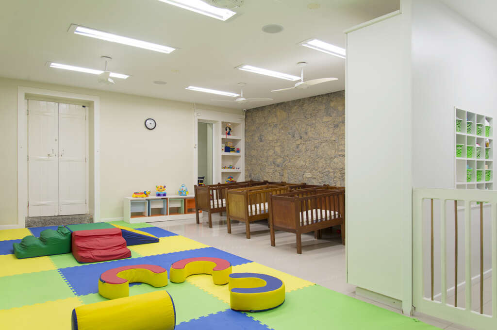 Berçário Centro Educacional Miraflores Unidade Laranjeiras