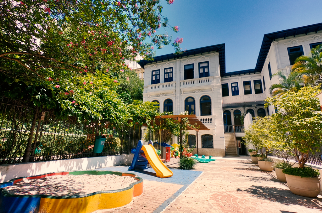 Fachada Centro Educacional Miraflores Unidade Laranjeiras