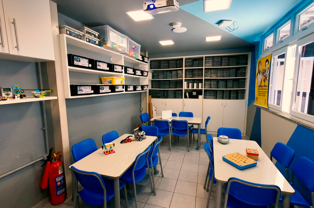 MiraSpace Robotic Centro Educacional Miraflores Unidade Barra da Tijuca